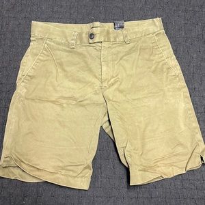 Mens H&M shorts green 33” waist 9” inseam